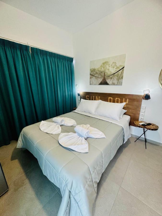 Sun Day Apartments Free Airport Shuttle Artemida  Esterno foto