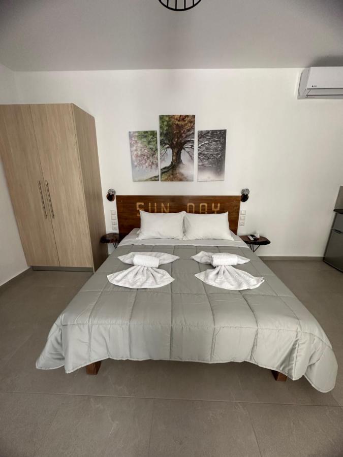Sun Day Apartments Free Airport Shuttle Artemida  Esterno foto