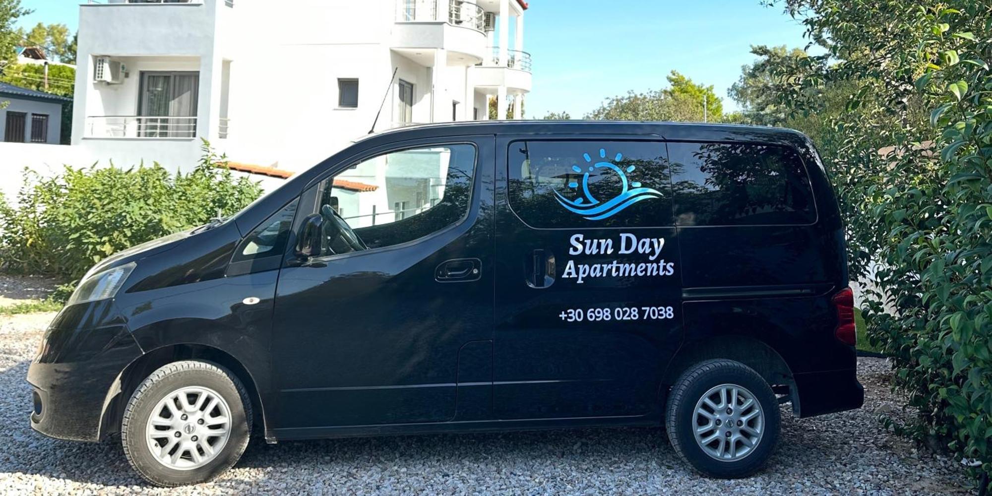 Sun Day Apartments Free Airport Shuttle Artemida  Esterno foto