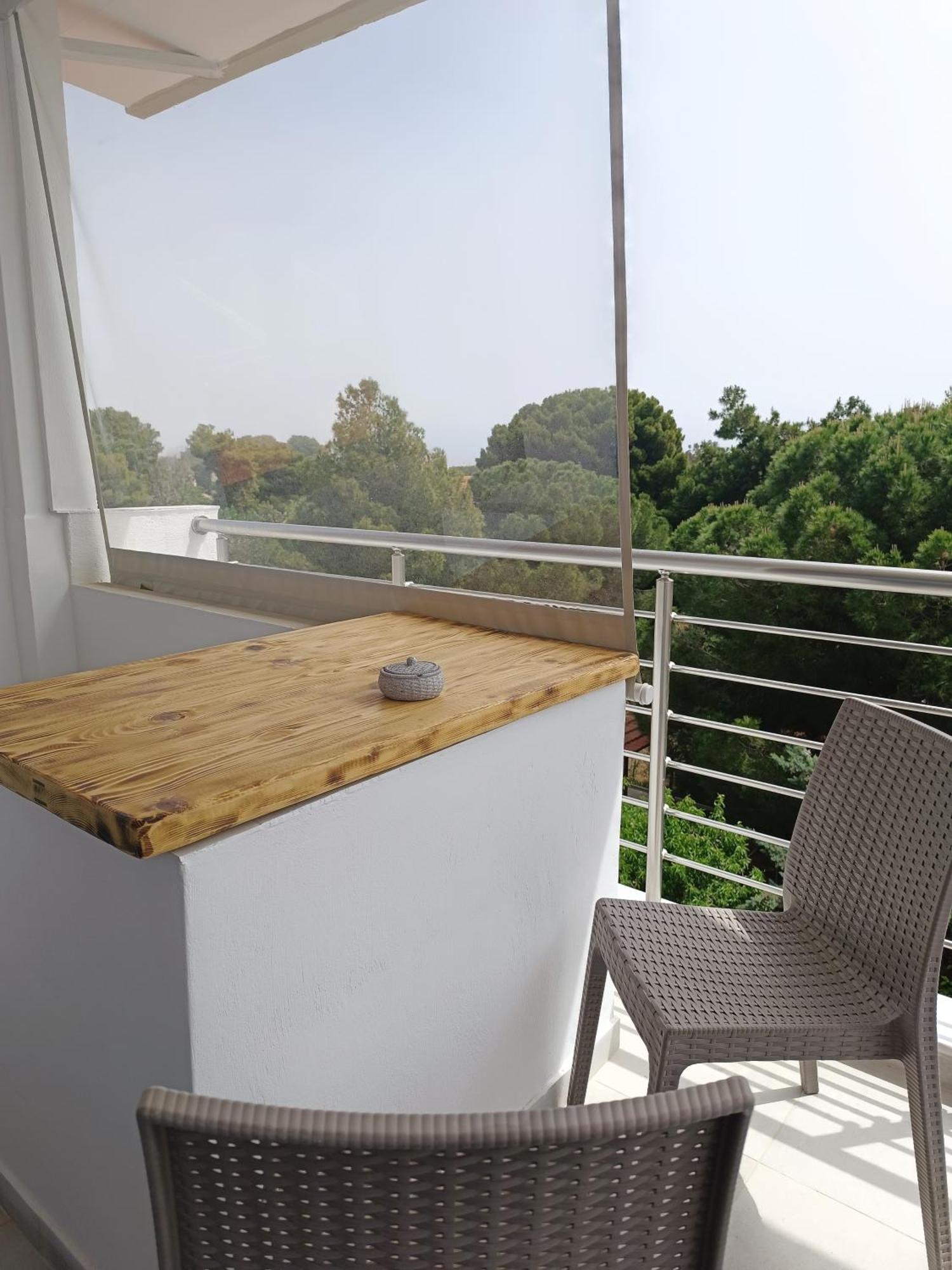 Sun Day Apartments Free Airport Shuttle Artemida  Esterno foto
