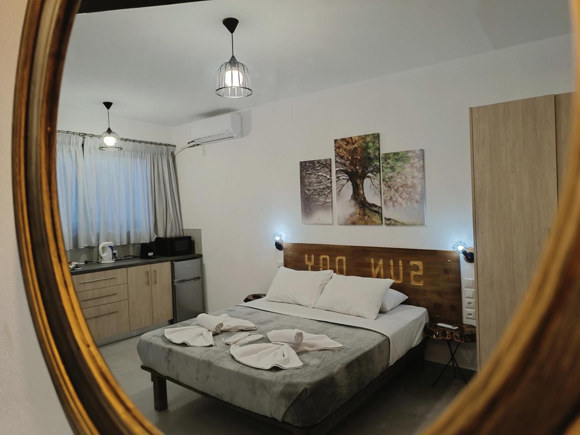 Sun Day Apartments Free Airport Shuttle Artemida  Camera foto
